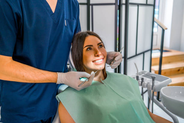Best Root Canal Treatment  in Johnsburg, IL